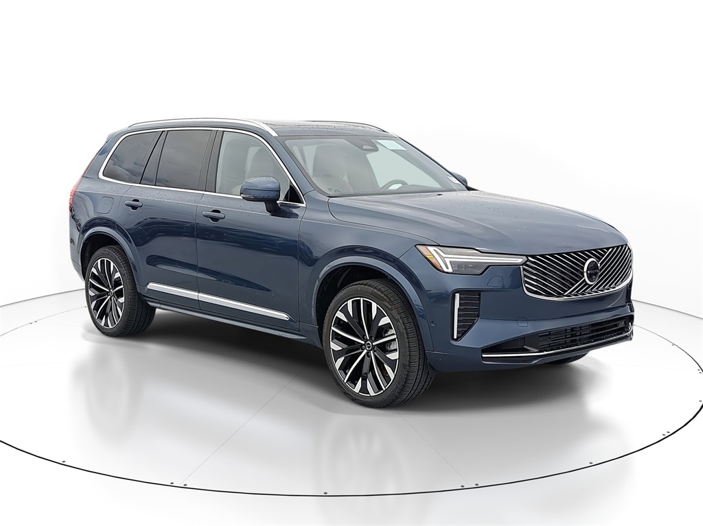 2026 Volvo XC90 Plus's photo
