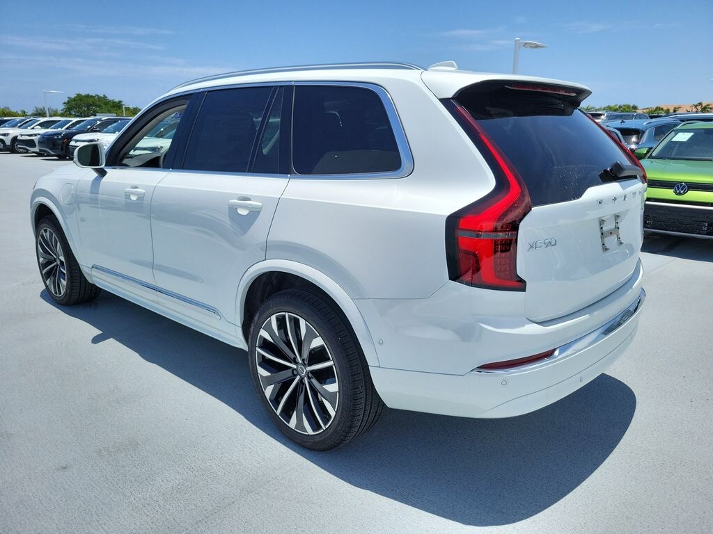 New 2026 Volvo XC90 plug-in hybrid T8 Ultra 7-Seater SUV