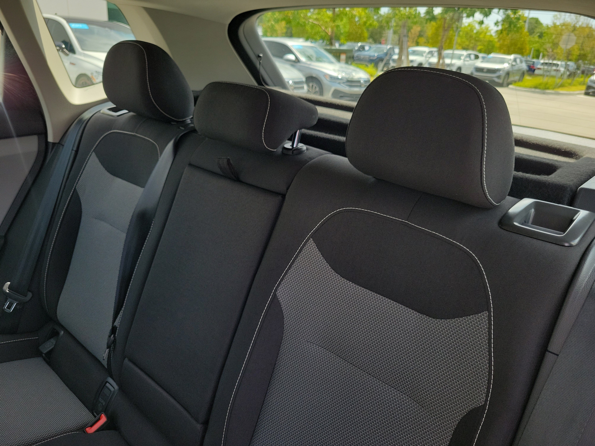 2023 Volkswagen Taos S - Photo 9
