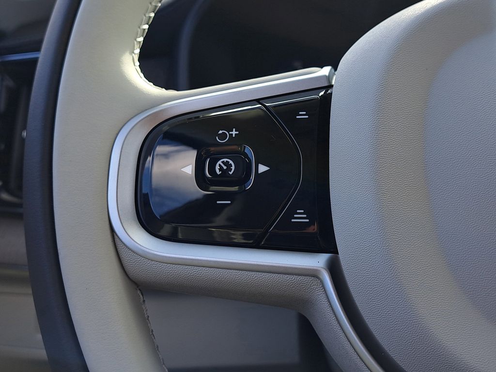 2026 Volvo XC90 Ultra - Photo 26
