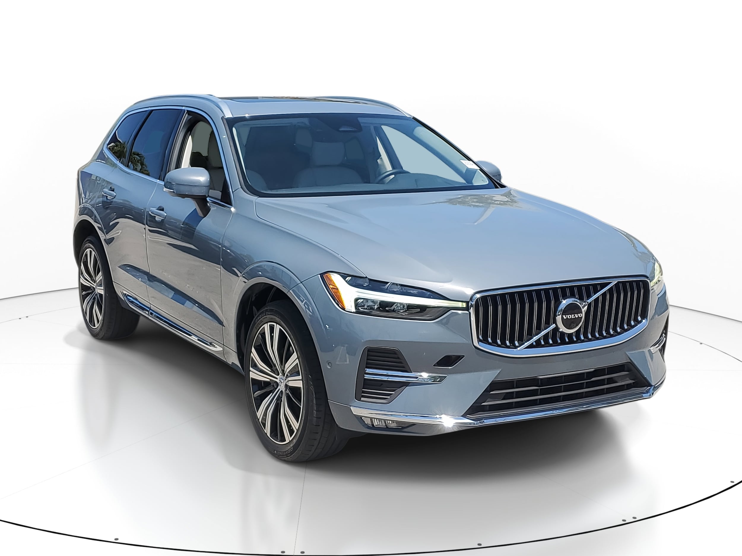 2023 Volvo XC60 B5 AWD Plus Bright