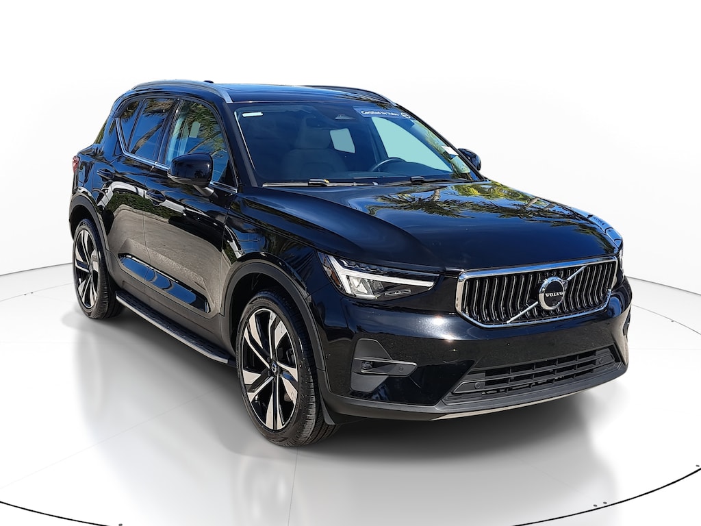 Certified 2023 Volvo XC40 B4 FWD Plus Bright SUV