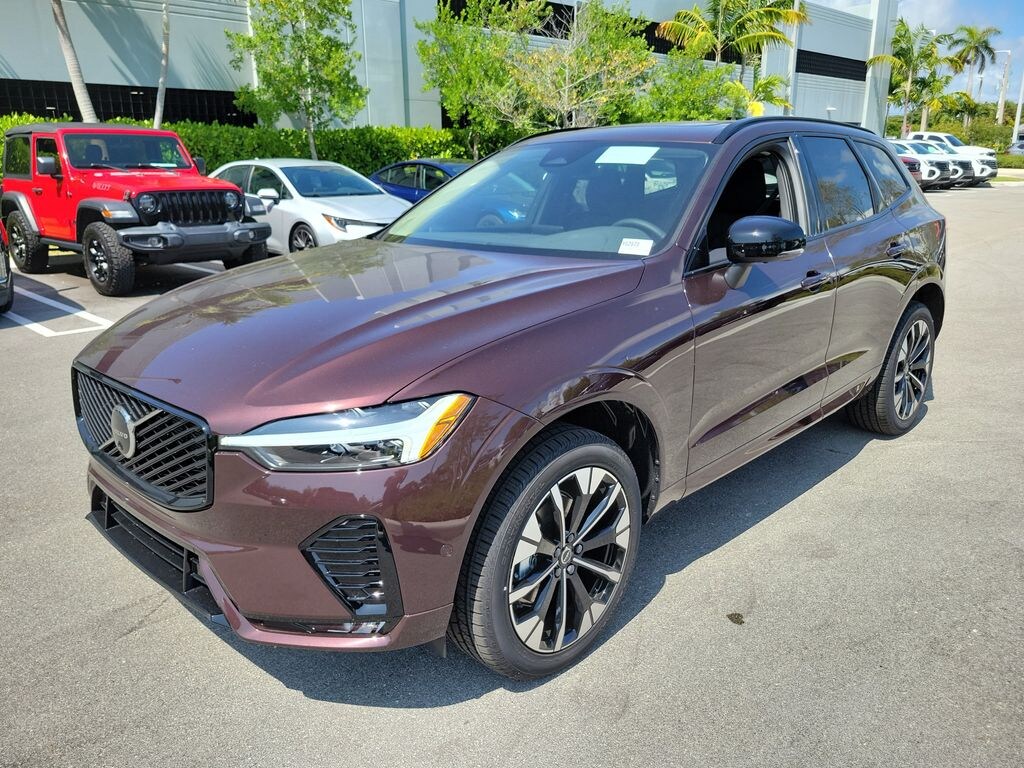 New 2026 Volvo XC60 B5 Plus SUV