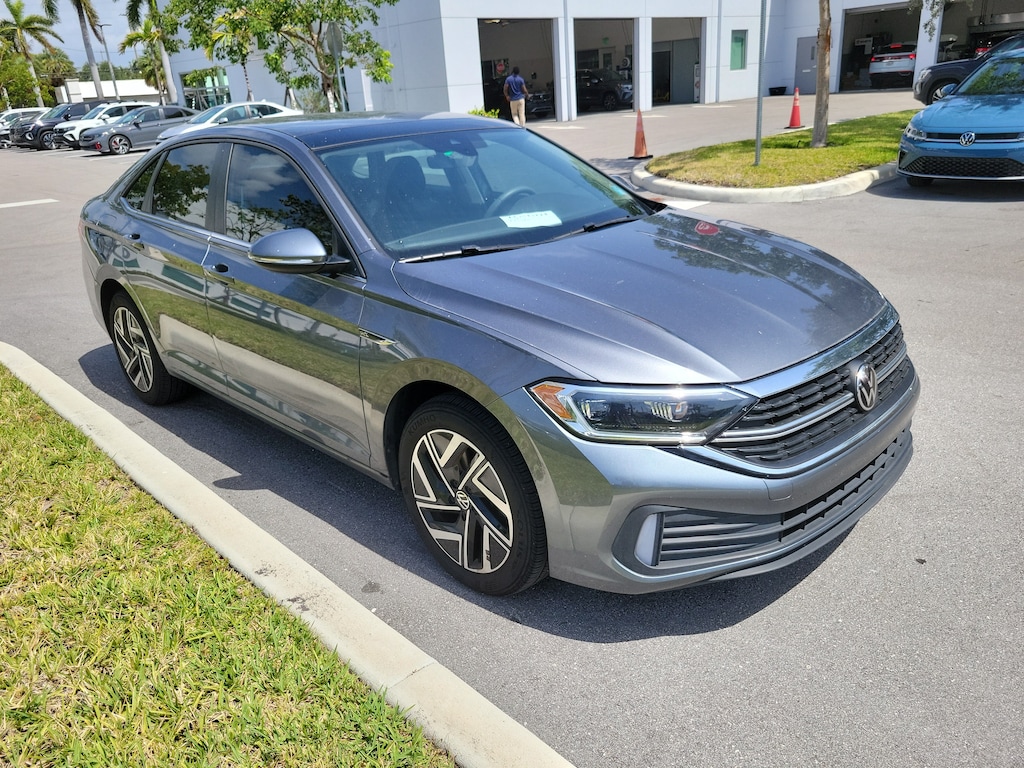 Used 2024 Volkswagen Jetta 1.5T SEL Sedan