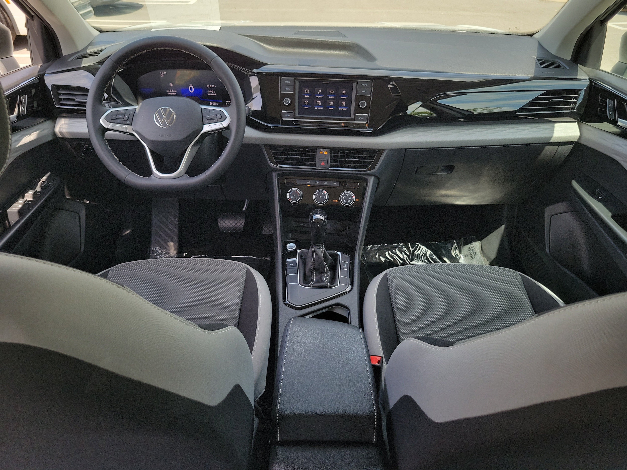 2023 Volkswagen Taos S - Photo 14