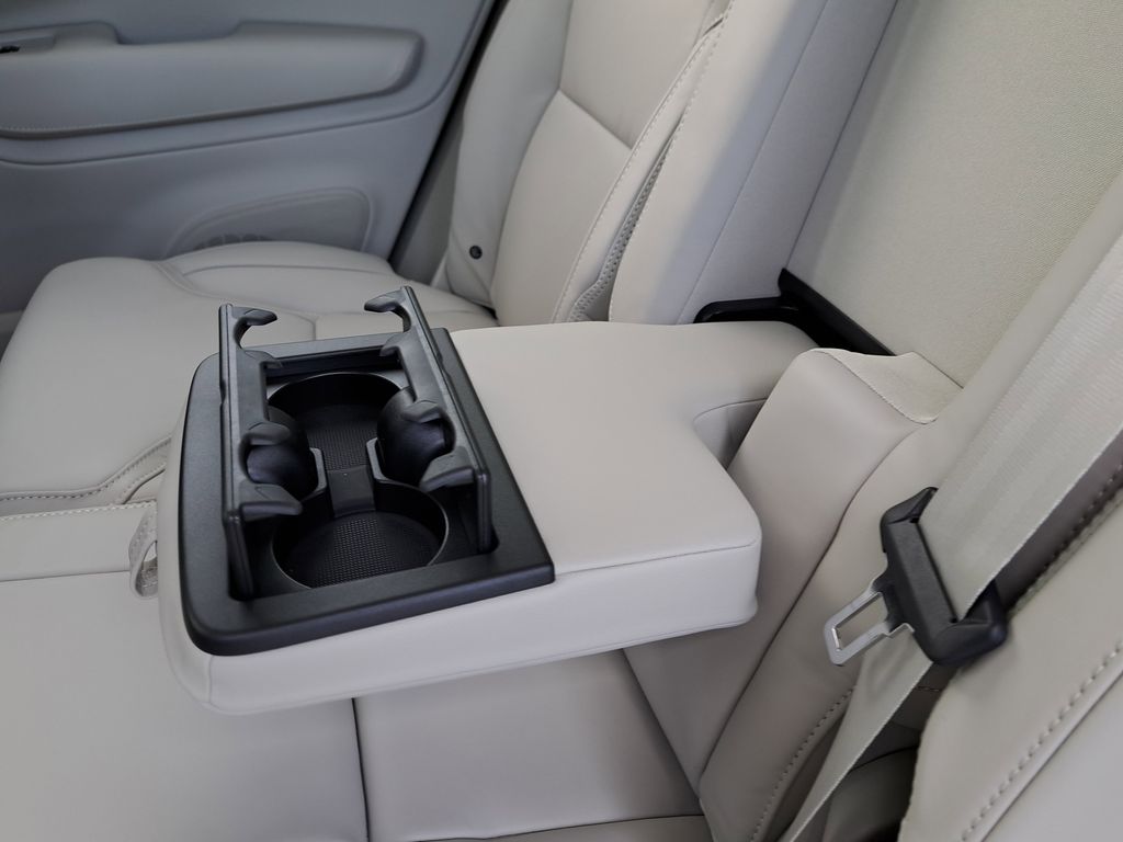2026 Volvo XC90 Ultra - Photo 14