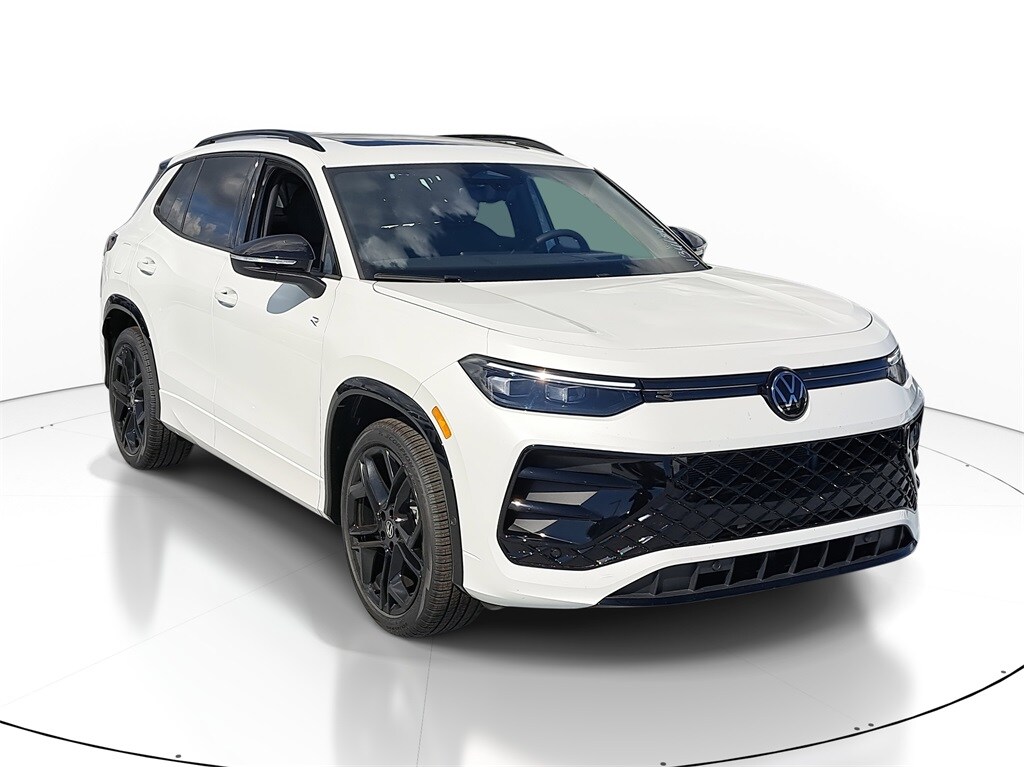 New 2026 Volkswagen Tiguan 2.0T SE SUV