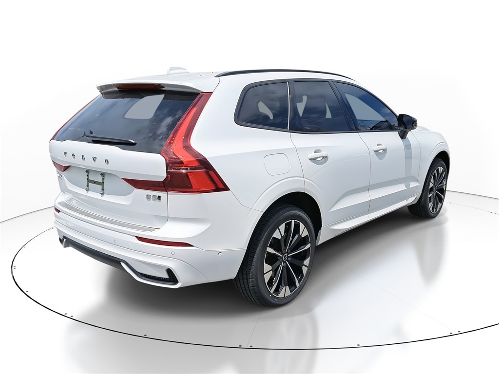 New 2026 Volvo XC60 B5 Plus SUV