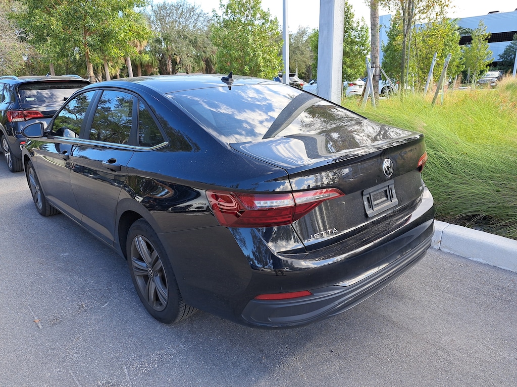 Used 2024 Volkswagen Jetta 1.5T SE Sedan