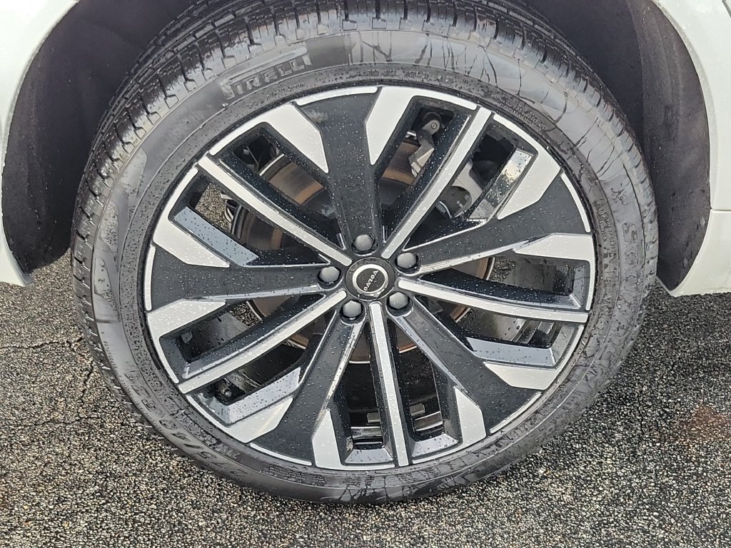 New 2026 Volvo XC90 plug-in hybrid T8 Ultra Dark Theme 7-Seater SUV