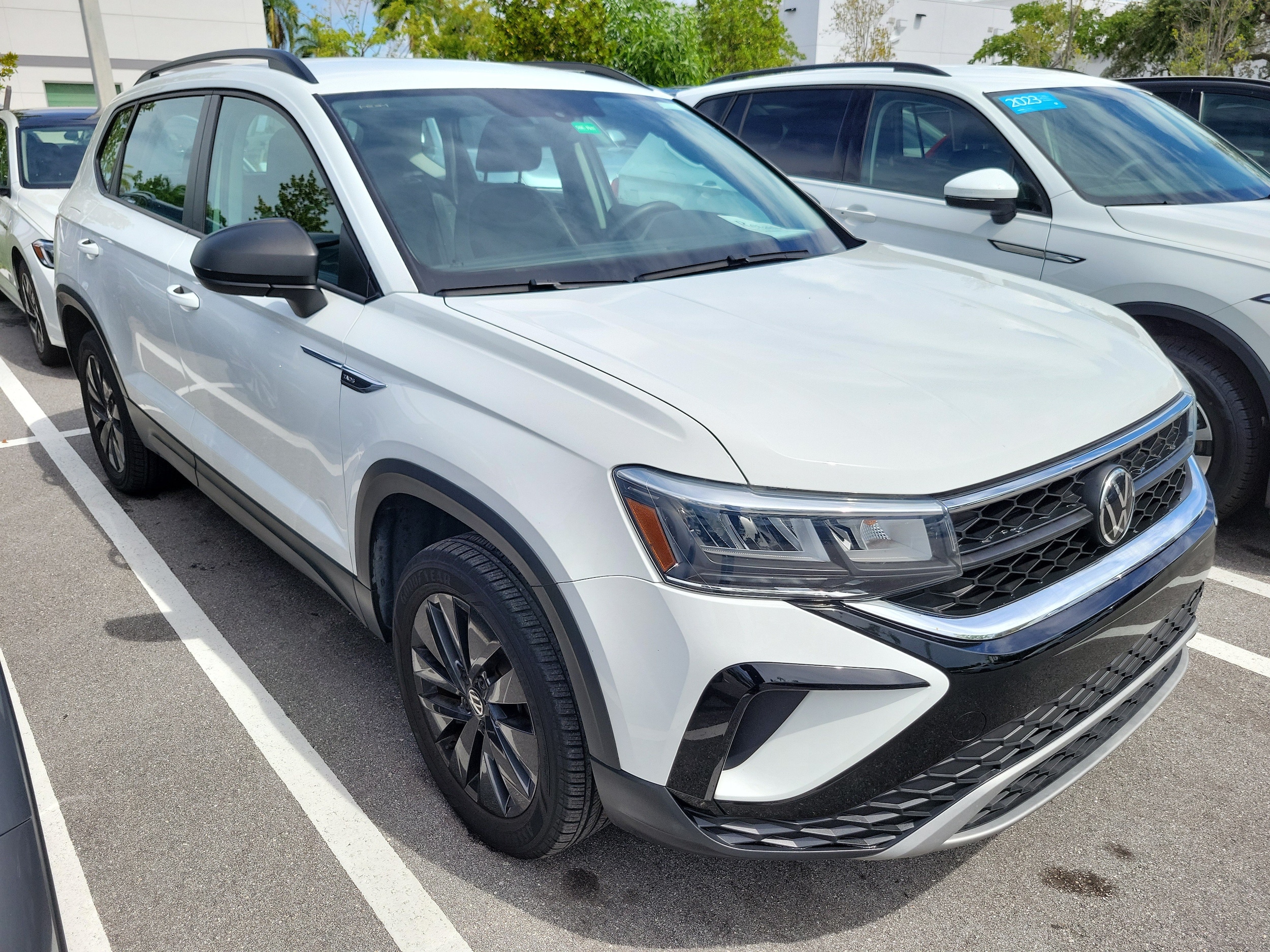 2023 Volkswagen Taos S - Photo 1