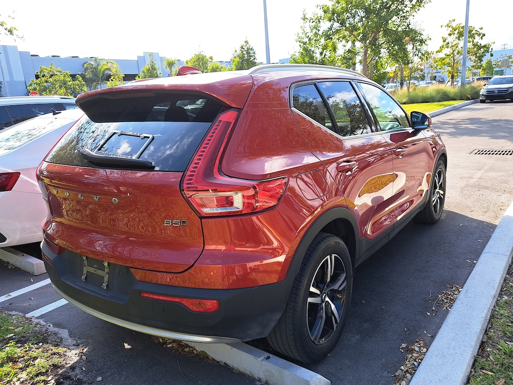 Used 2023 Volvo XC40 B5 AWD Plus Bright SUV
