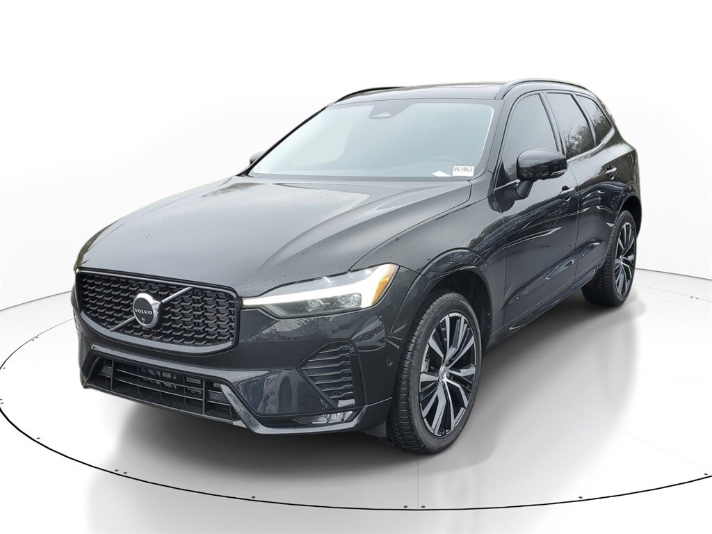 New 2025 Volvo XC60 B5 Plus SUV