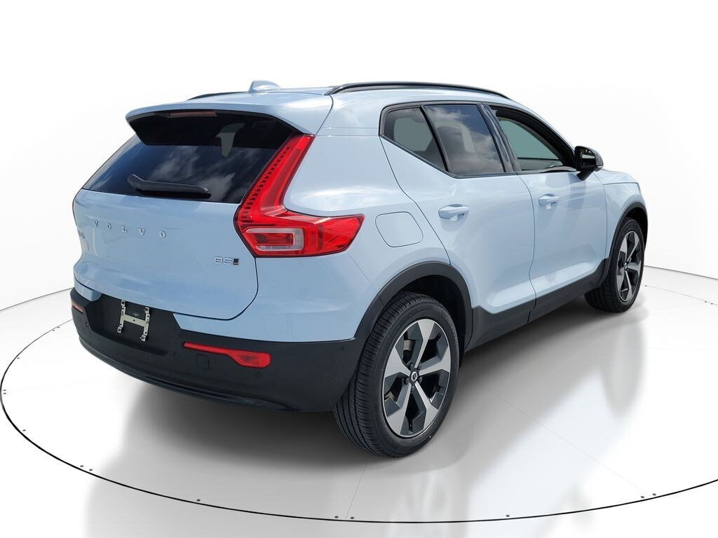 New 2026 Volvo XC40 B5 Plus SUV