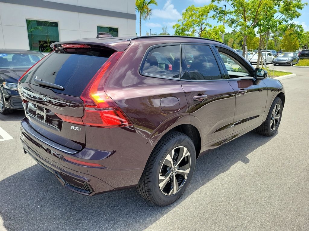 New 2026 Volvo XC60 B5 Core SUV