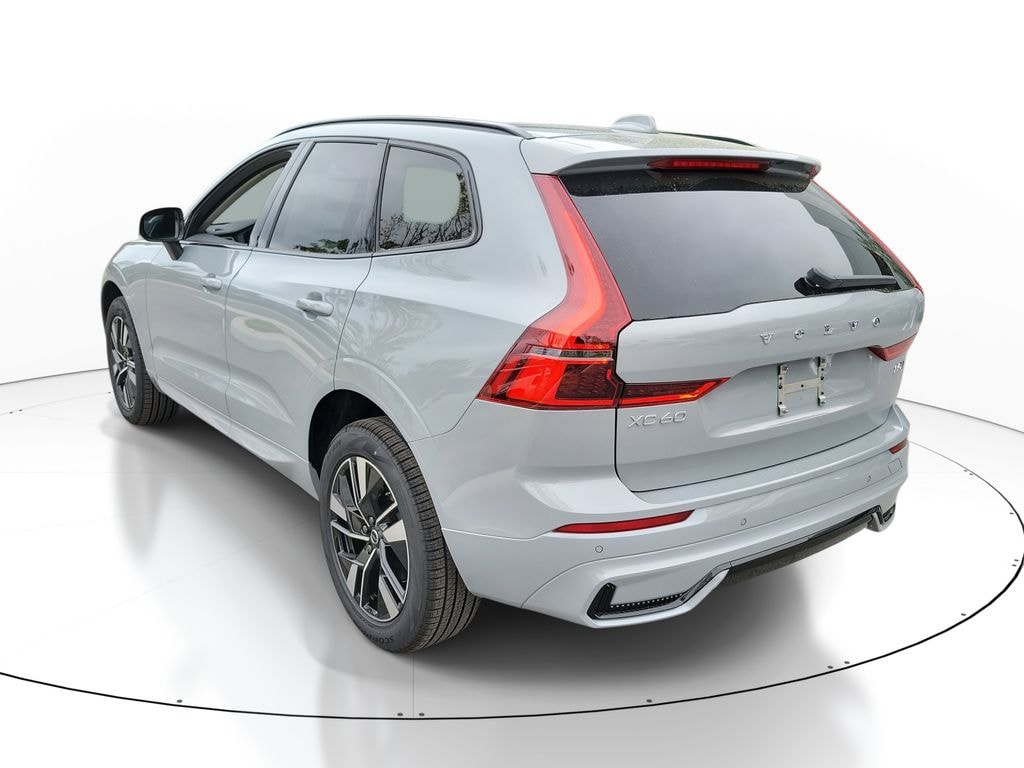 New 2026 Volvo XC60 B5 Core SUV