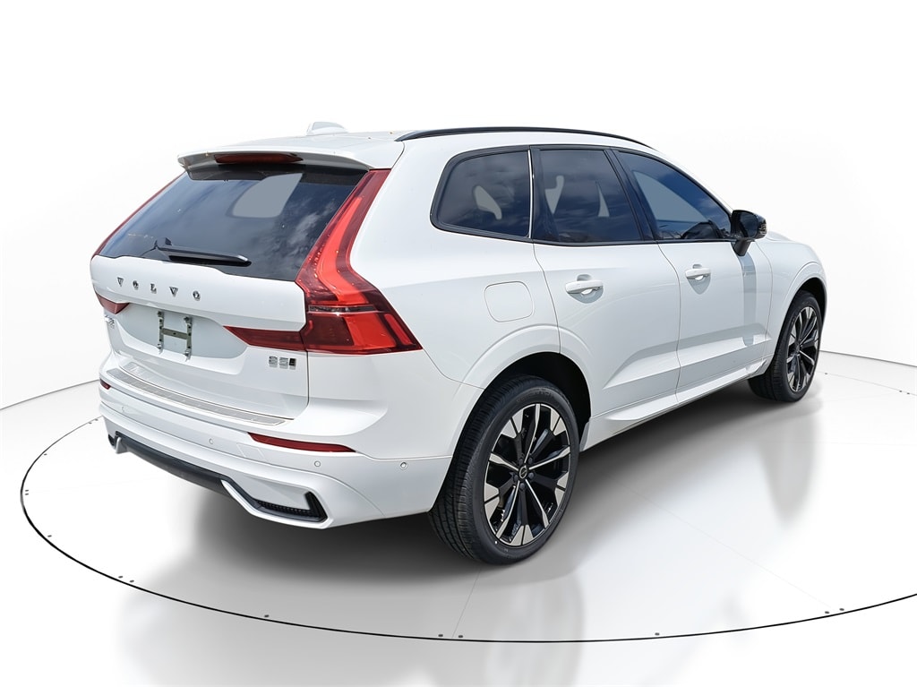 New 2026 Volvo XC60 B5 Plus SUV