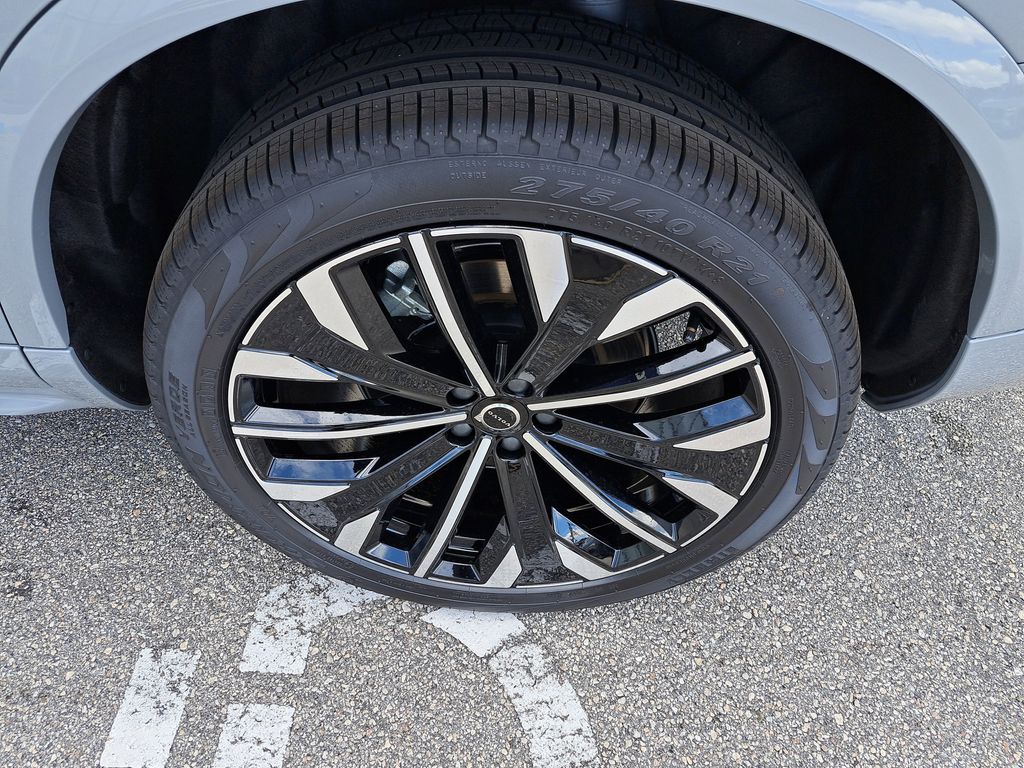 2026 Volvo XC90 Ultra - Photo 9