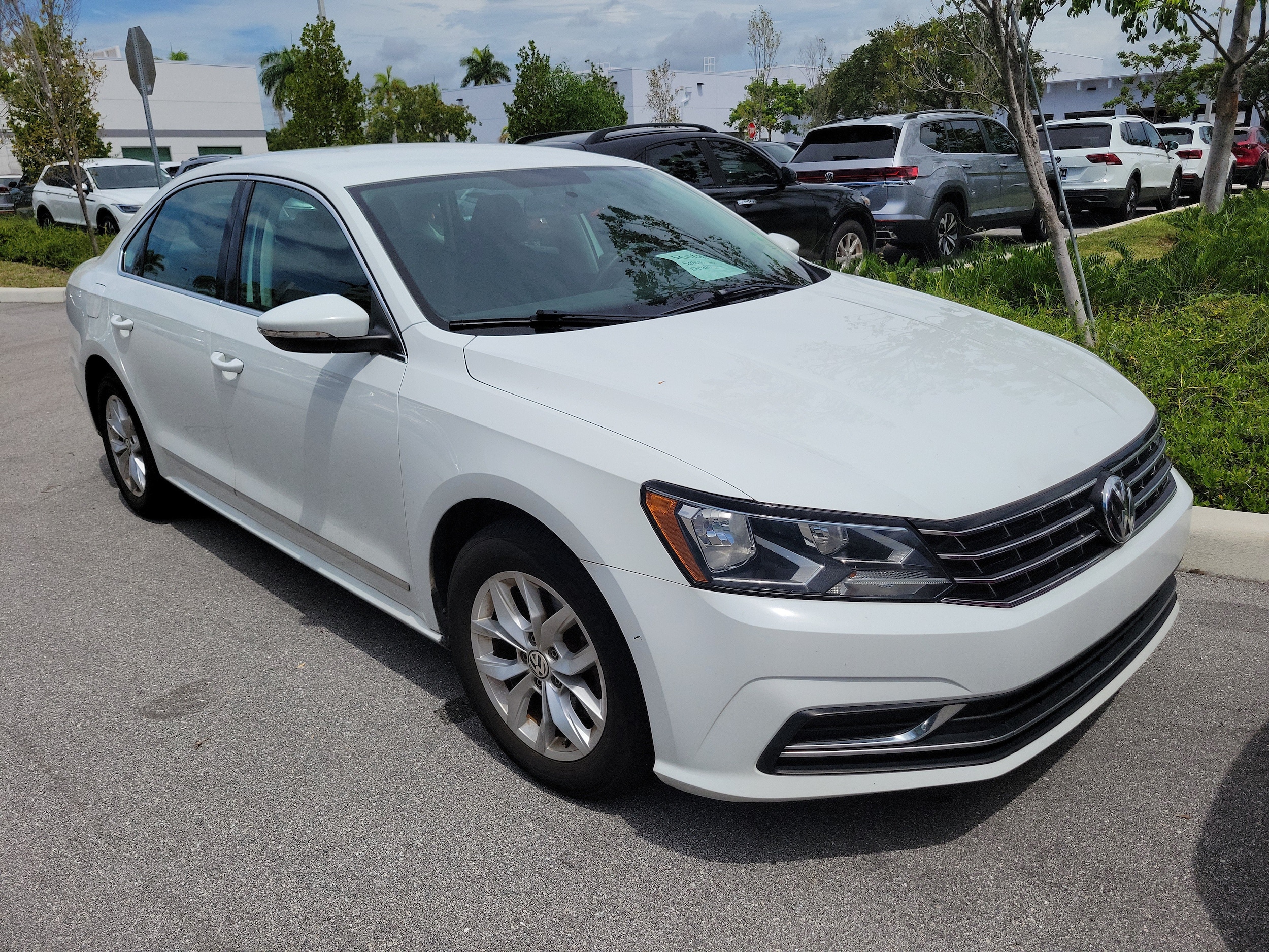 2016 Volkswagen Passat S