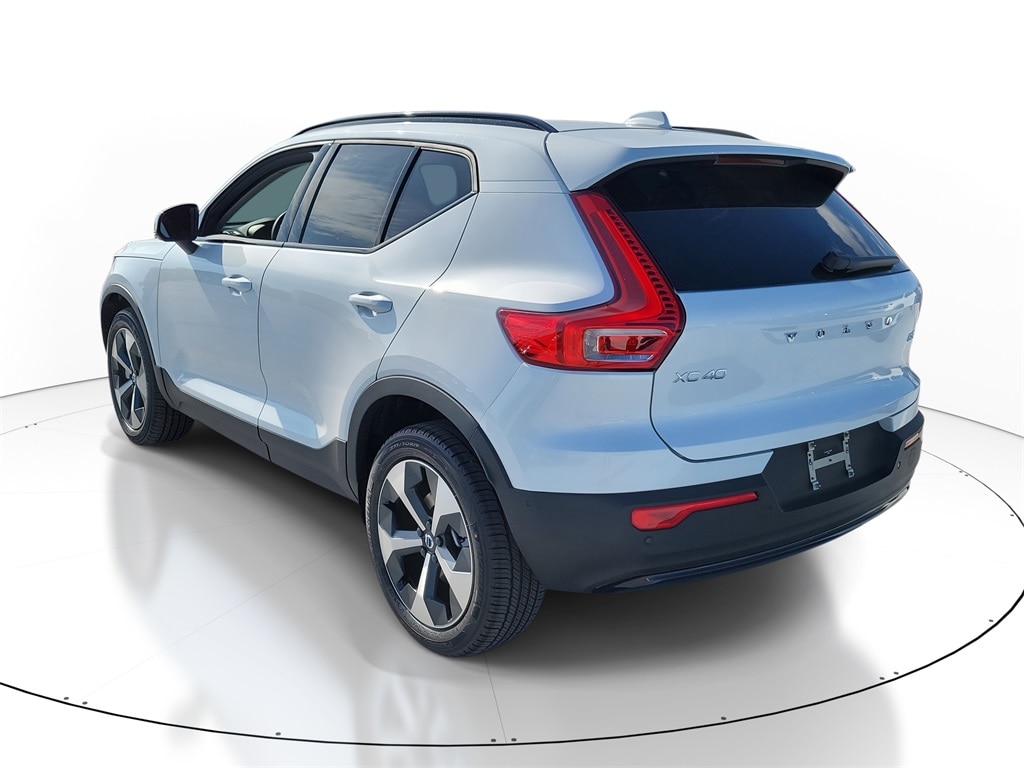 New 2026 Volvo XC40 B5 Plus SUV