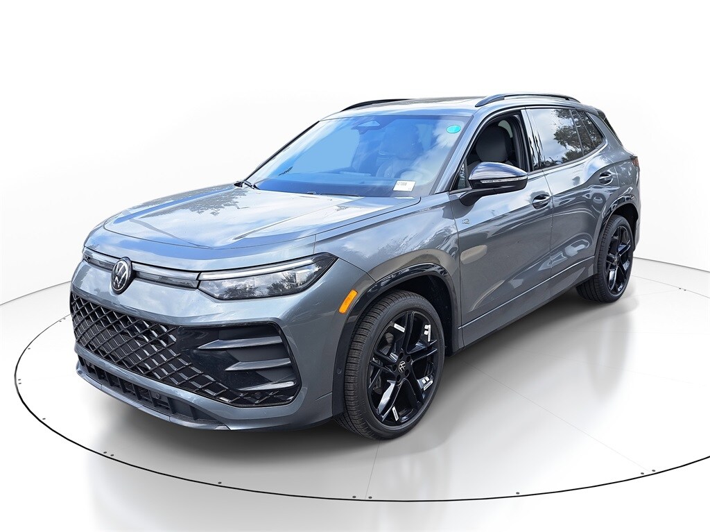 New 2026 Volkswagen Tiguan 2.0T SE R-Line Black SUV