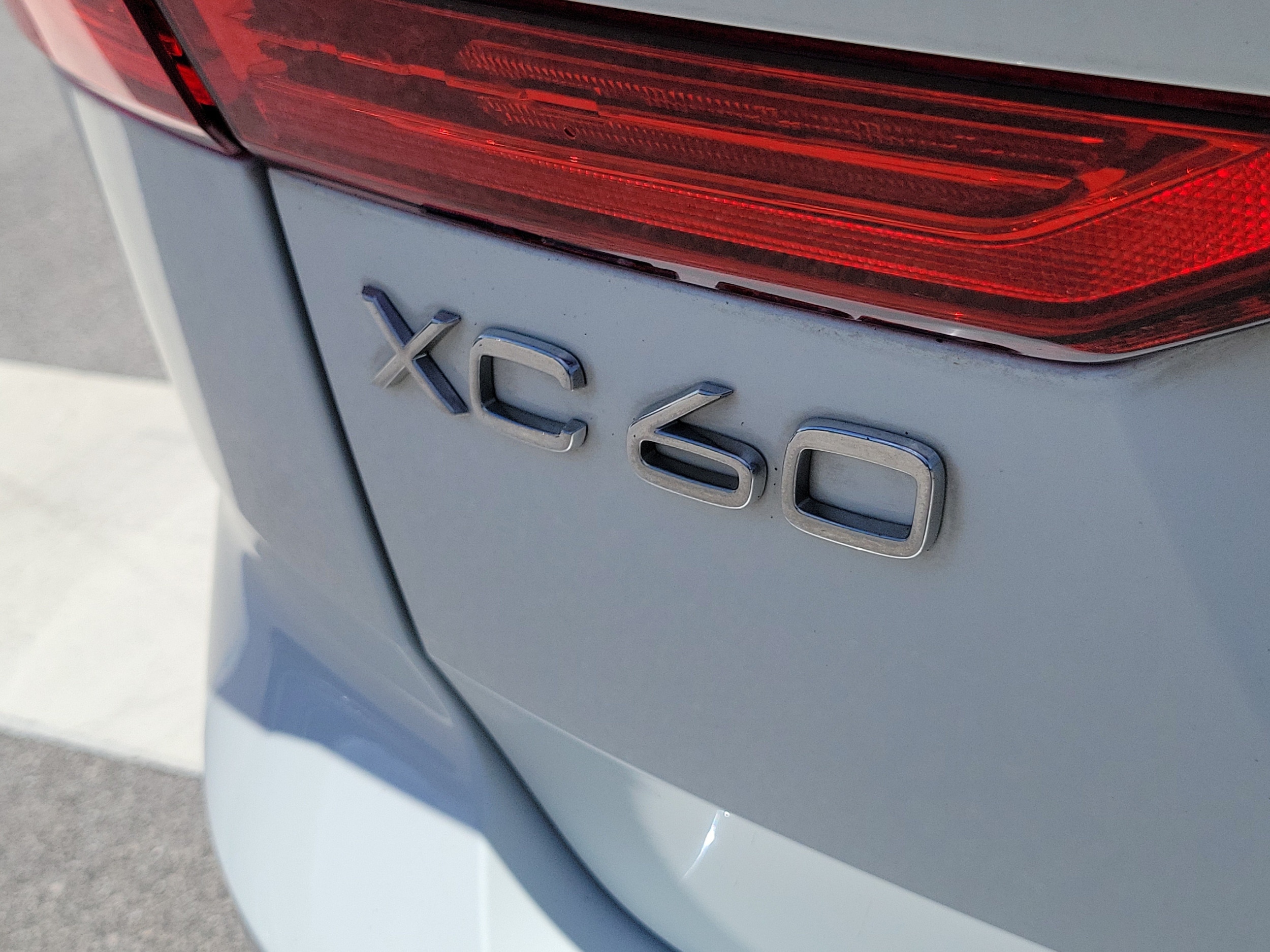 2021 Volvo XC60 Momentum - Photo 5