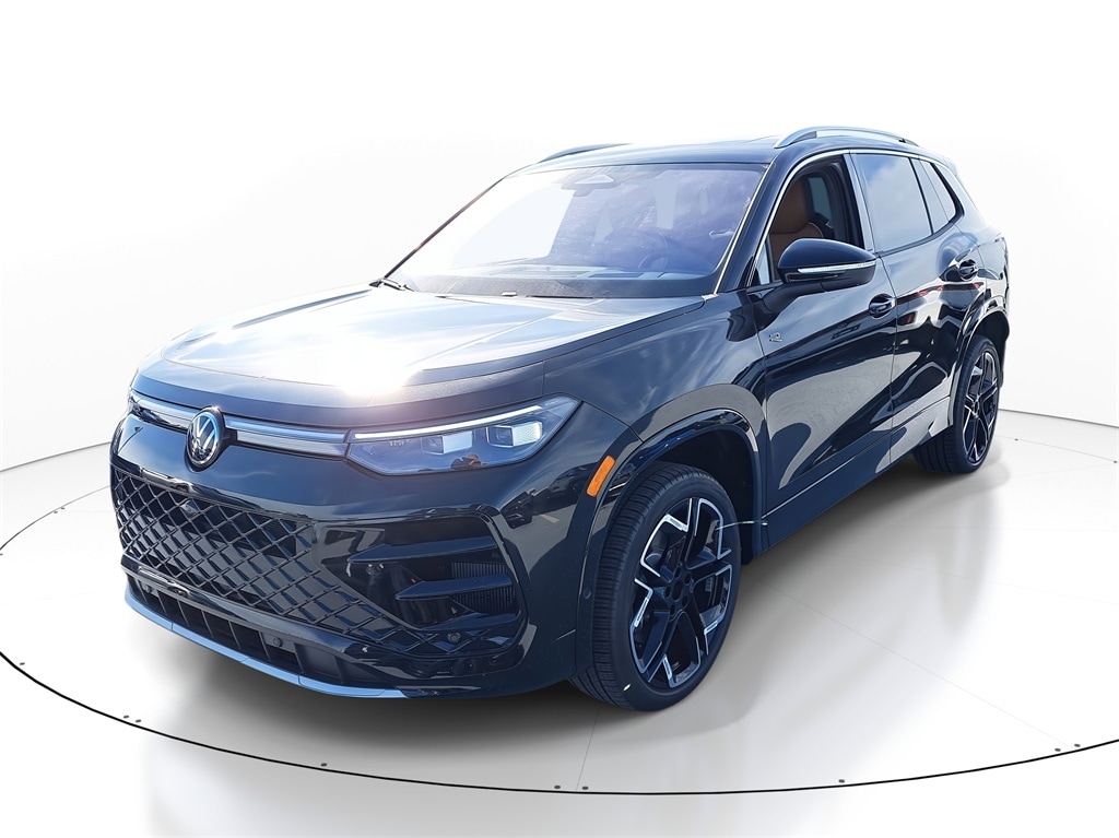 New 2026 Volkswagen Tiguan 2.0T SEL R-Line SUV