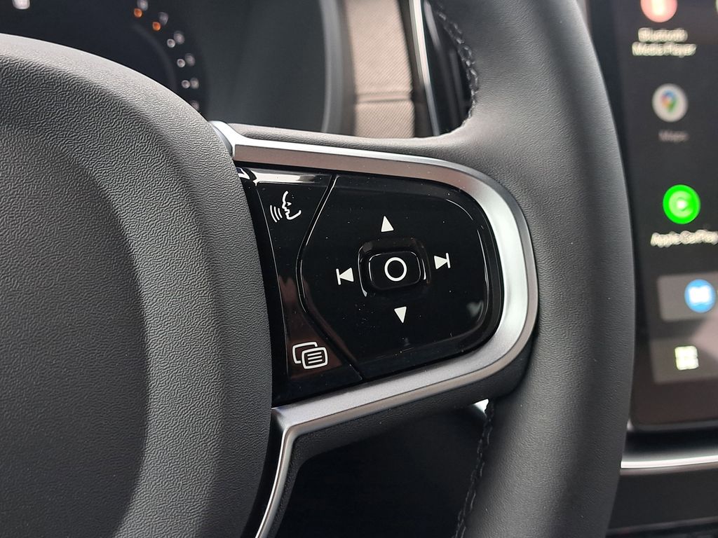 2026 Volvo XC90 Plus - Photo 26
