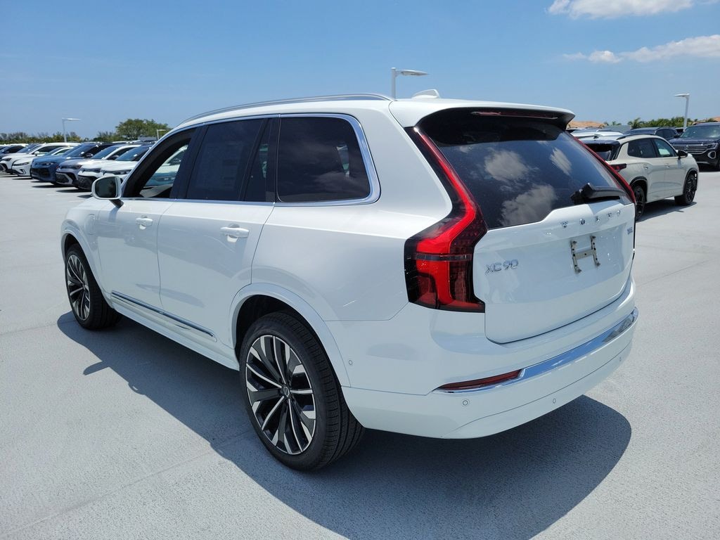 New 2026 Volvo XC90 plug-in hybrid T8 Plus 7-Seater SUV