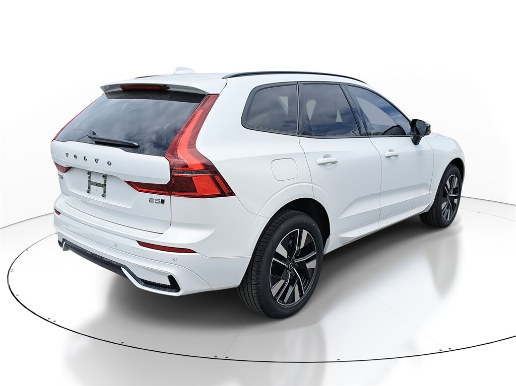 New 2026 Volvo XC60 B5 Core SUV