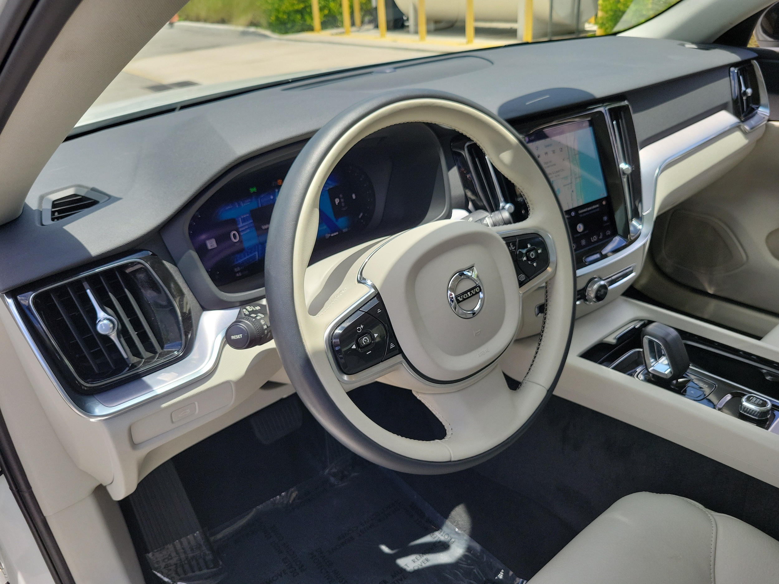 2024 Volvo S60 Core - Photo 18
