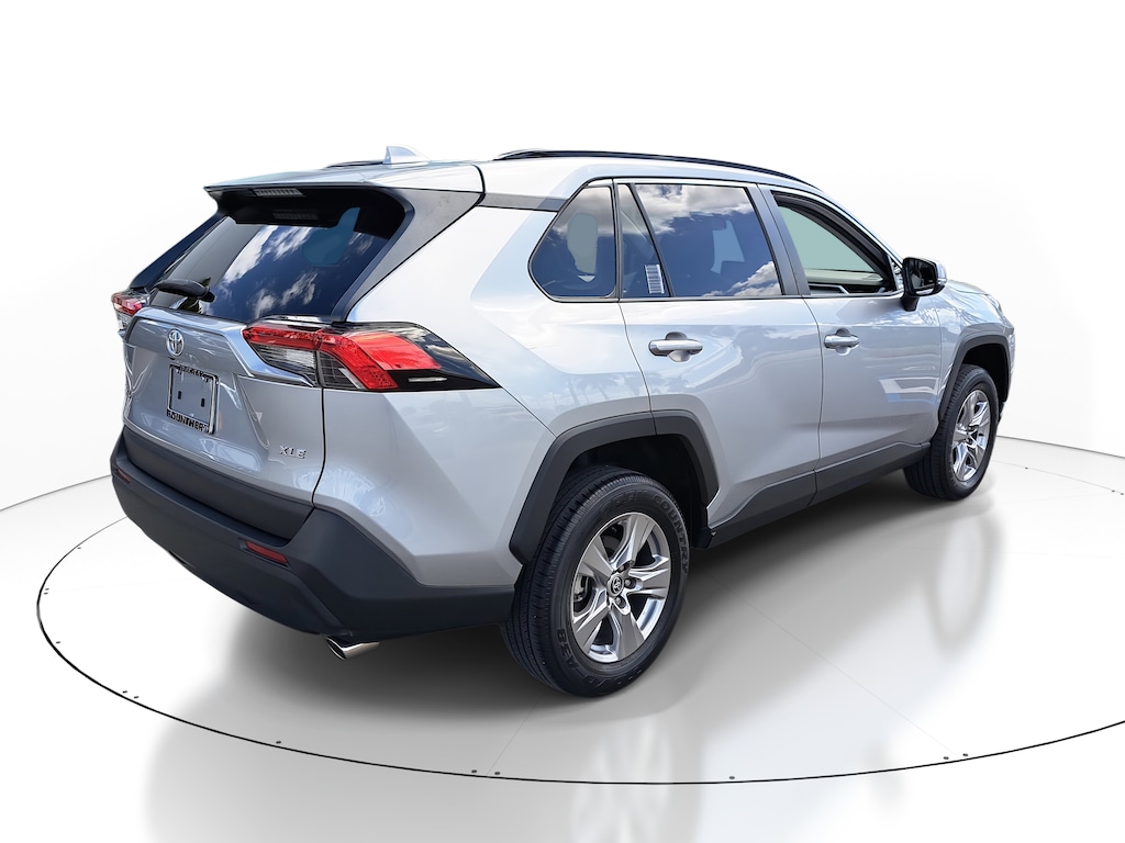 Used 2022 Toyota RAV4 XLE SUV
