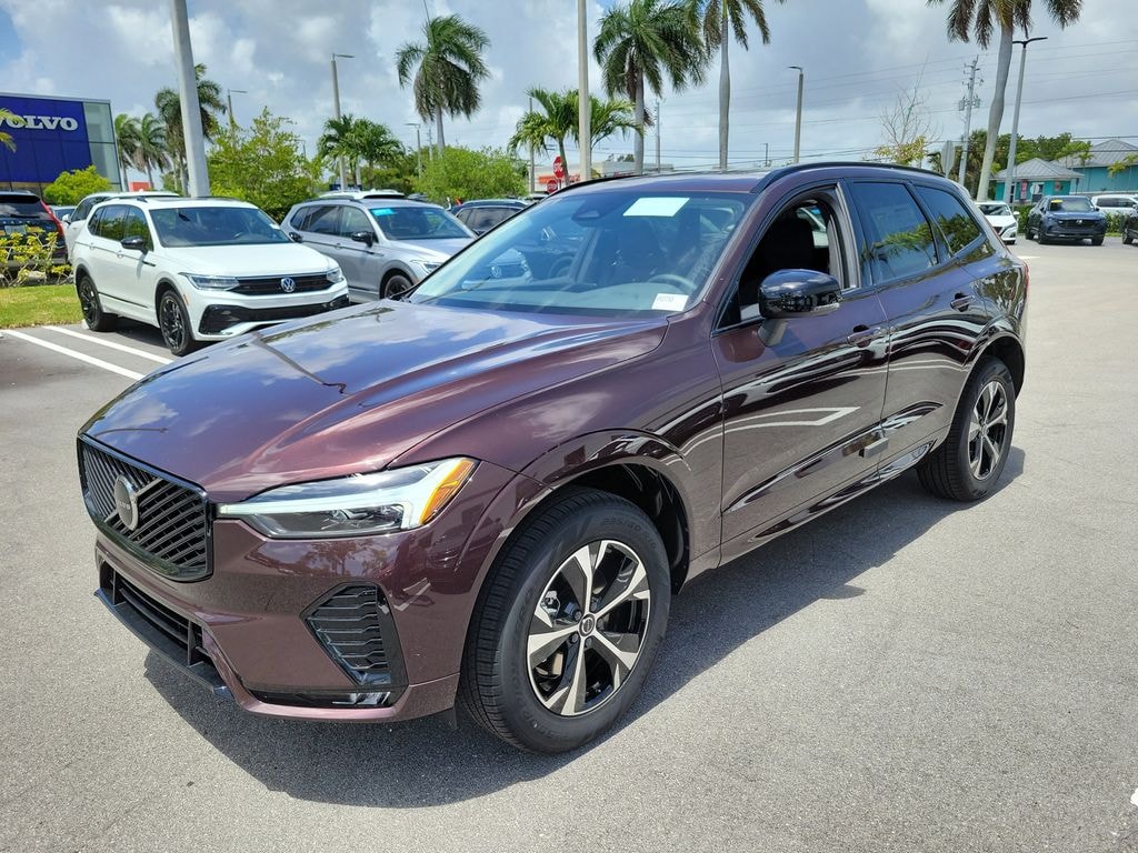 New 2026 Volvo XC60 B5 Core SUV