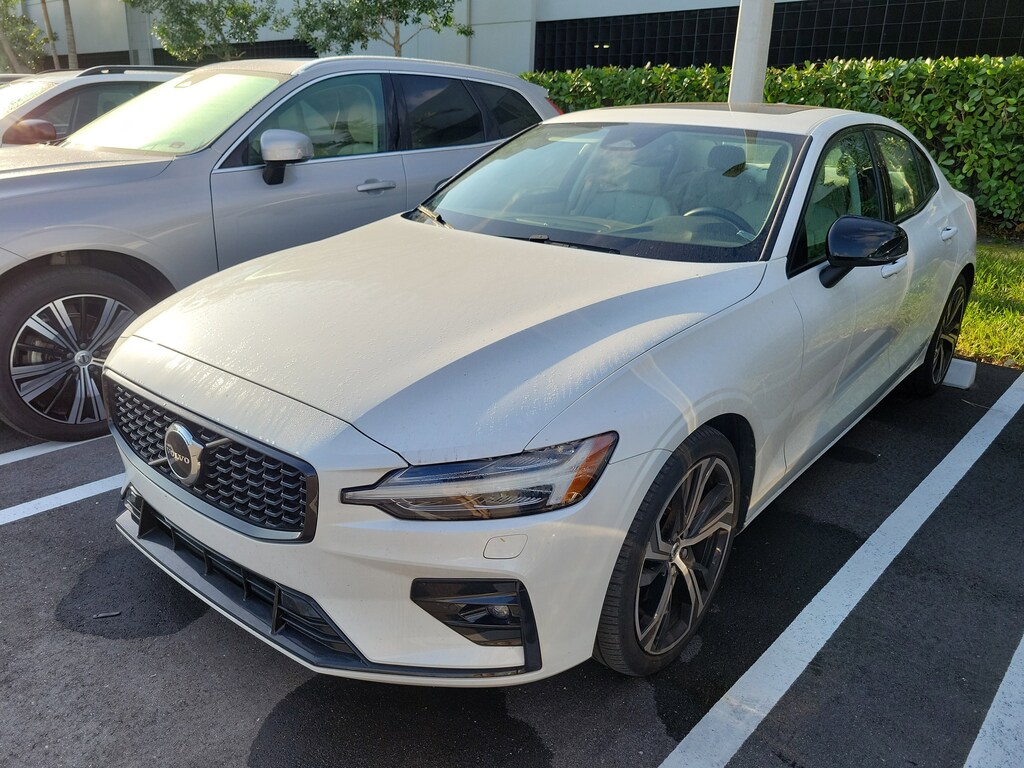 Used 2024 Volvo S60 B5 Core Dark Sedan