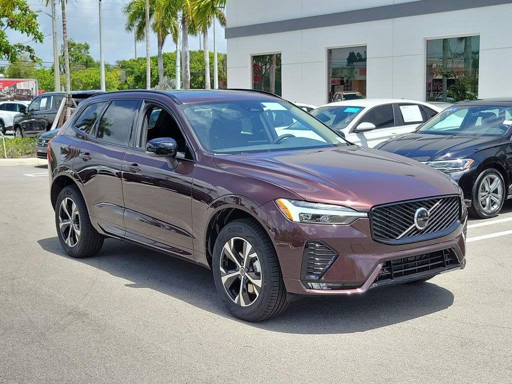 New 2026 Volvo XC60 B5 Core SUV