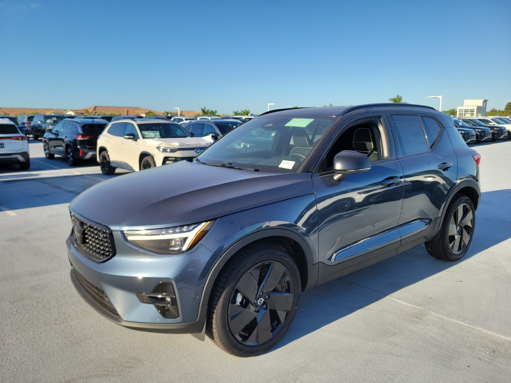 New 2026 Volvo XC40 B5 Ultra Black Edition SUV