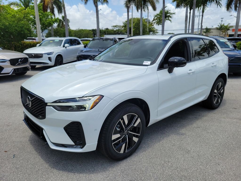 New 2026 Volvo XC60 B5 Plus SUV