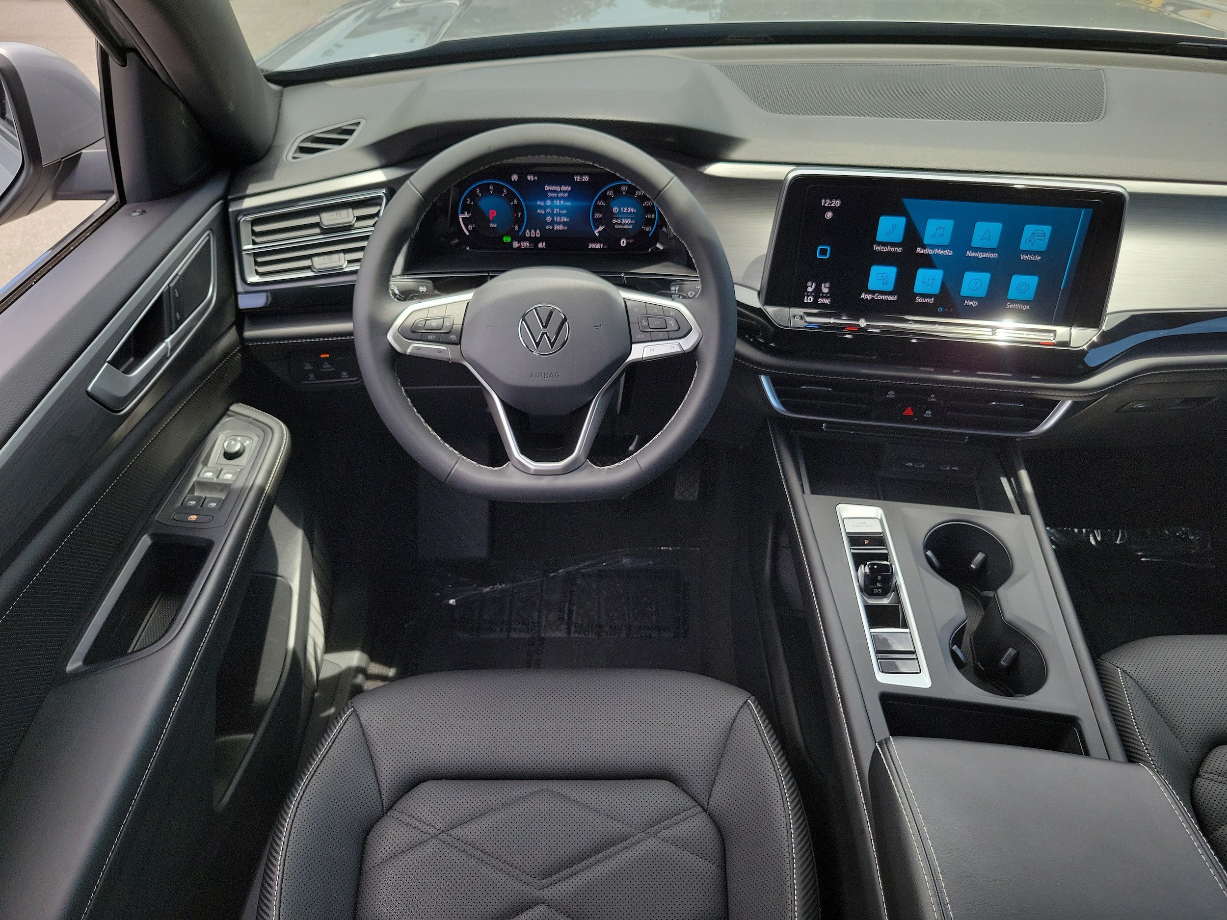 2024 Volkswagen Atlas Cross Sport SE - Photo 13