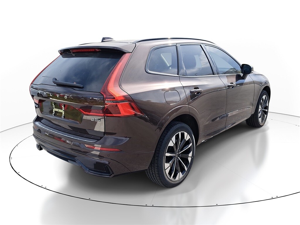 New 2026 Volvo XC60 B5 Plus SUV