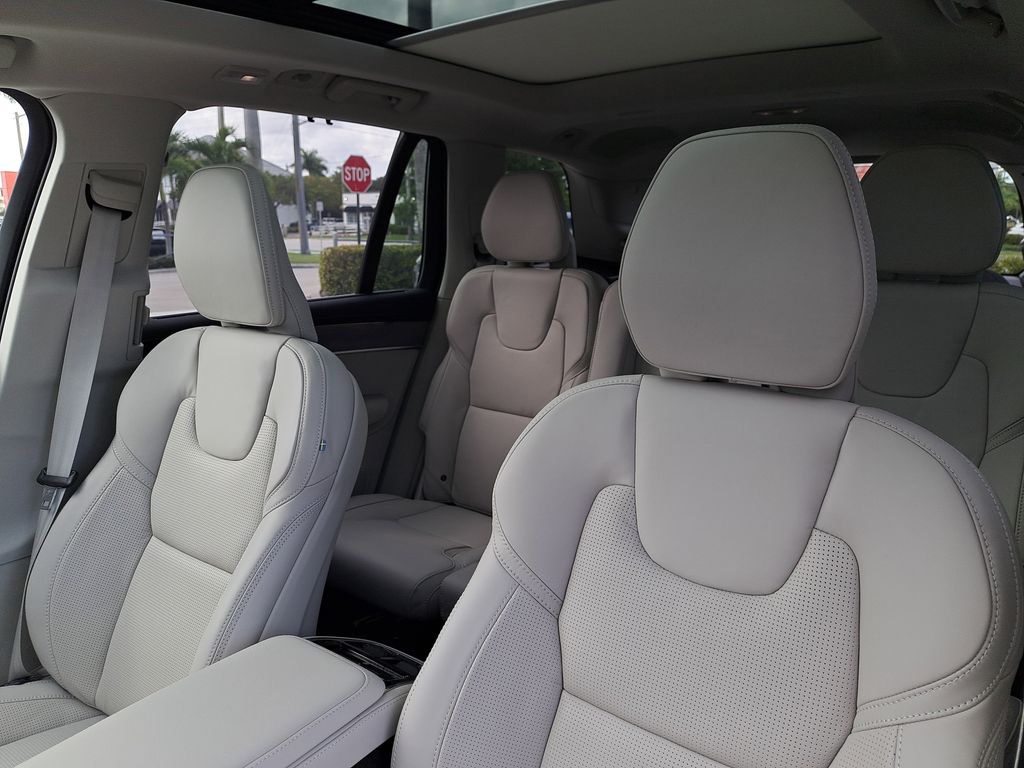 2026 Volvo XC90 Ultra - Photo 22