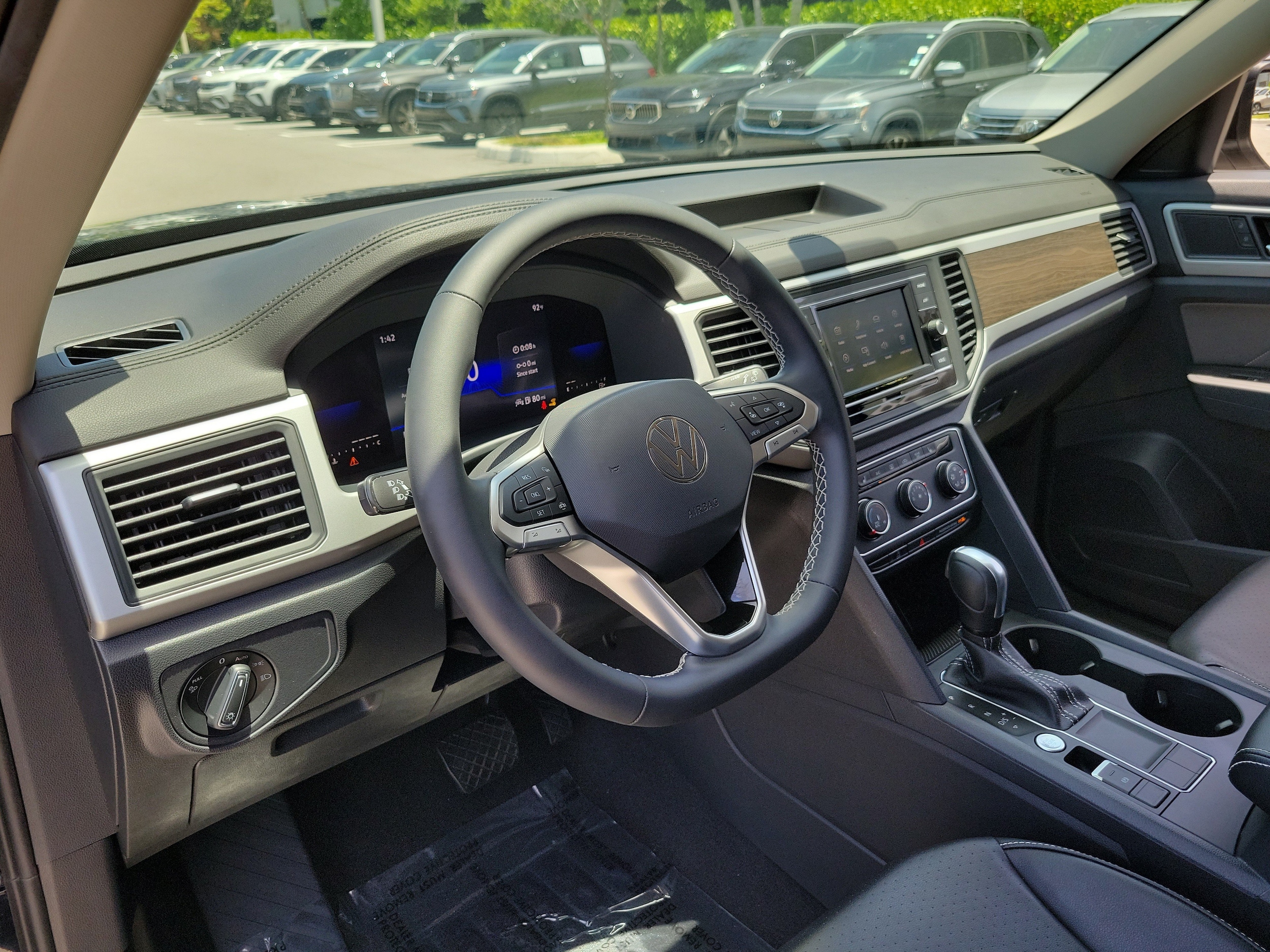 2022 Volkswagen Atlas SE - Photo 18