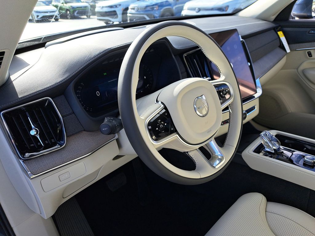 2026 Volvo XC90 Ultra - Photo 19