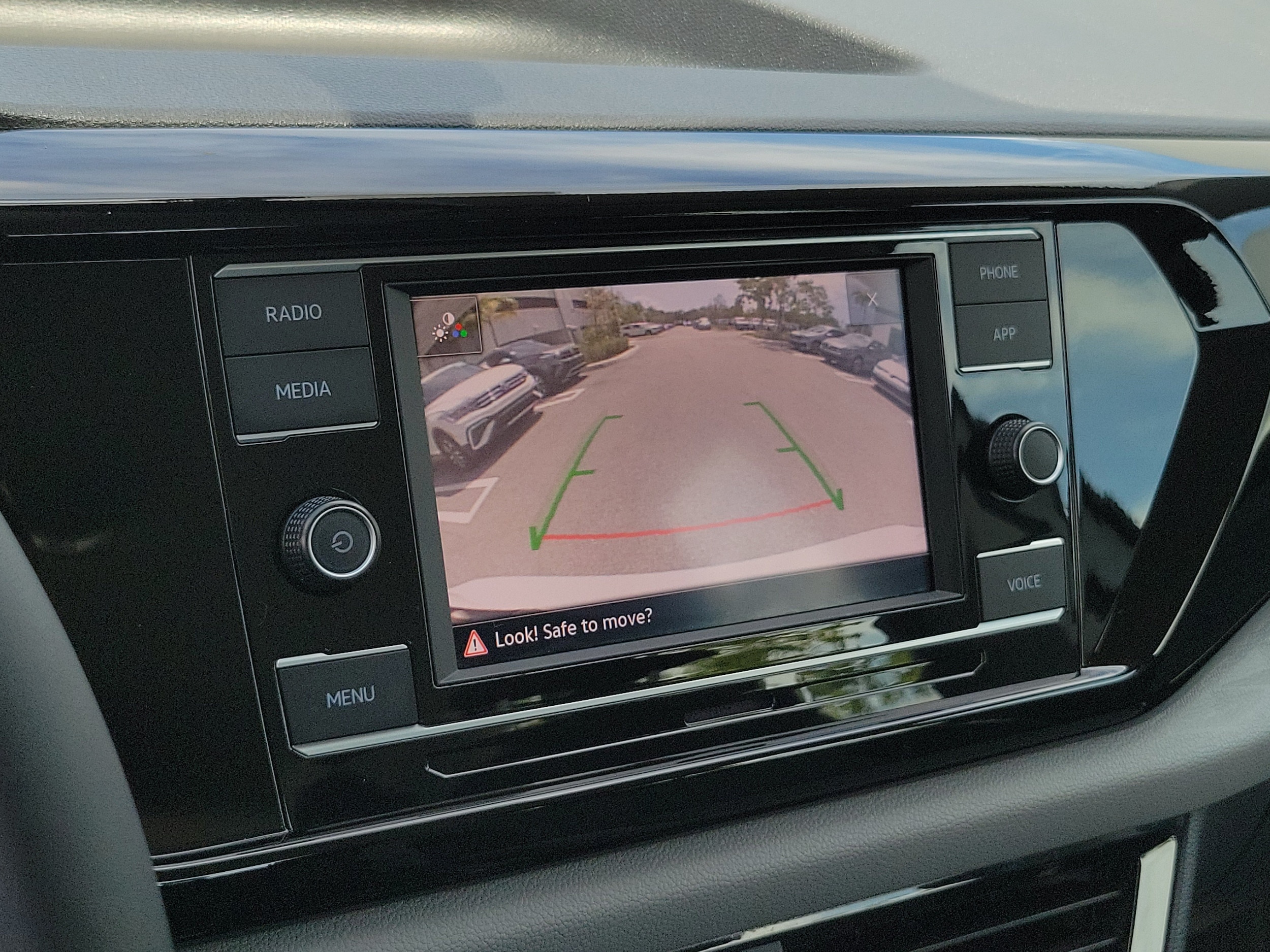 2023 Volkswagen Taos S - Photo 28