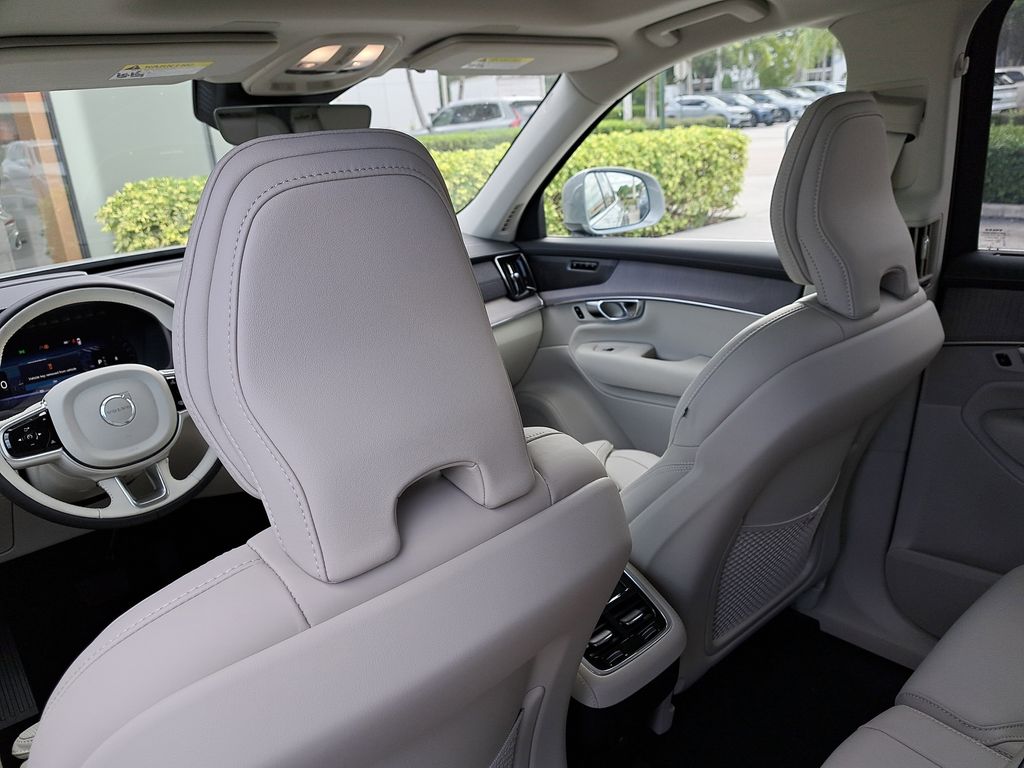 2026 Volvo XC90 Ultra - Photo 15