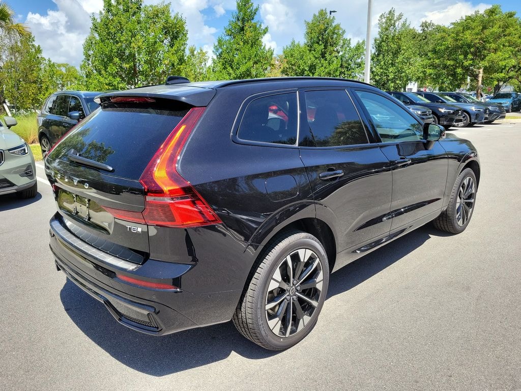 New 2026 Volvo XC60 plug-in hybrid T8 Plus SUV