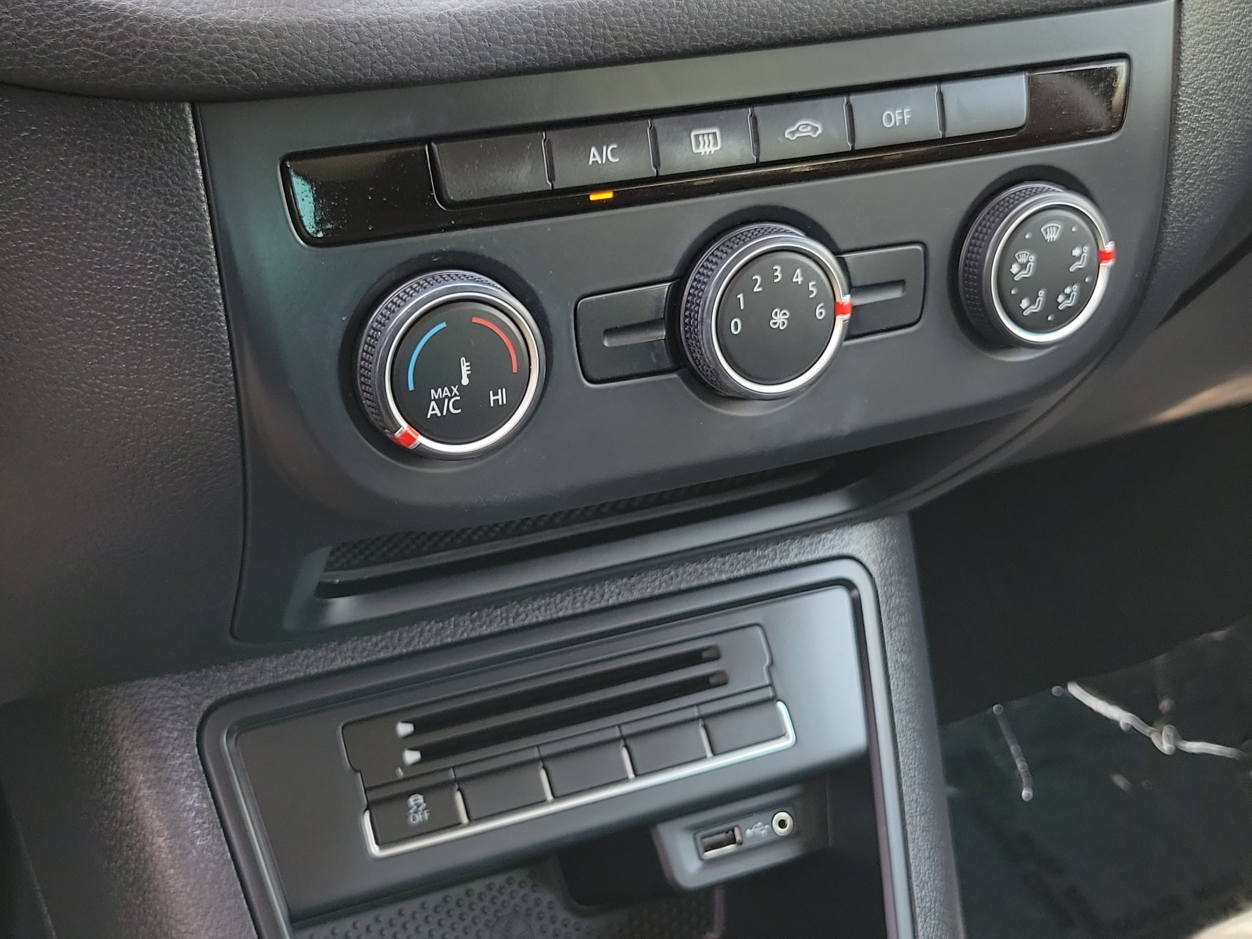 2018 Volkswagen Tiguan Limited Base - Photo 28
