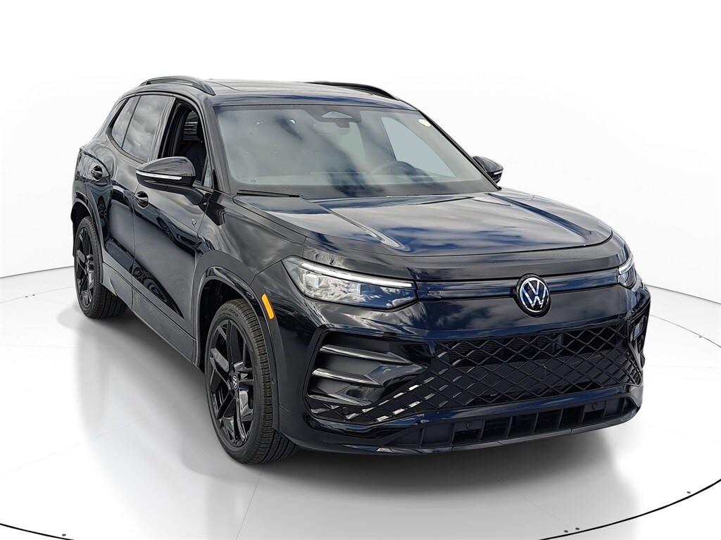New 2026 Volkswagen Tiguan SE SUV