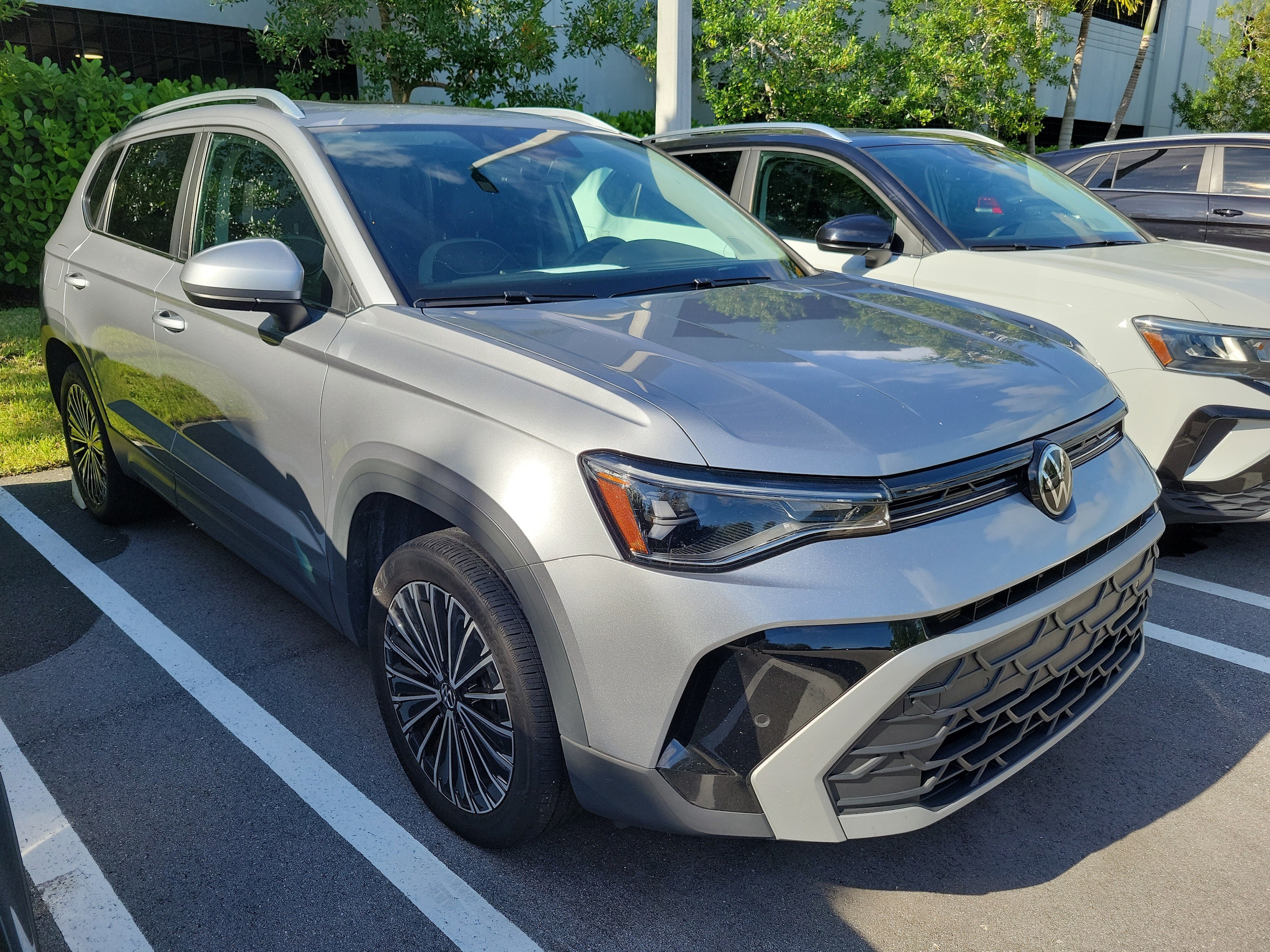 2025 Volkswagen Taos