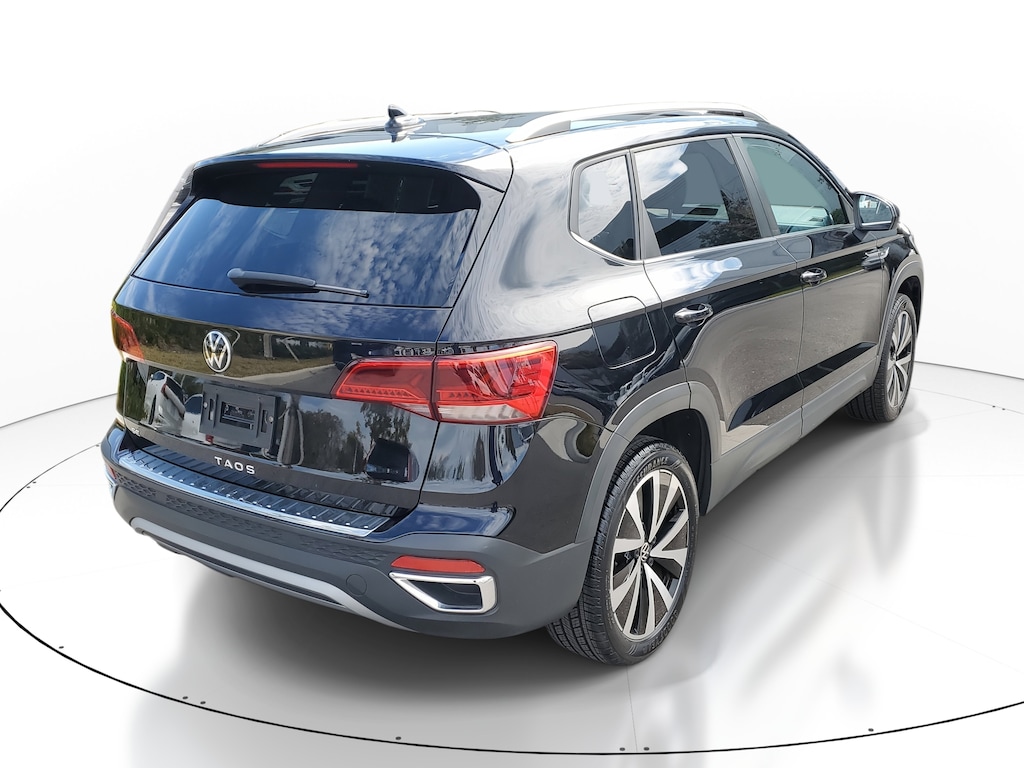Used 2023 Volkswagen Taos 1.5T SE SUV