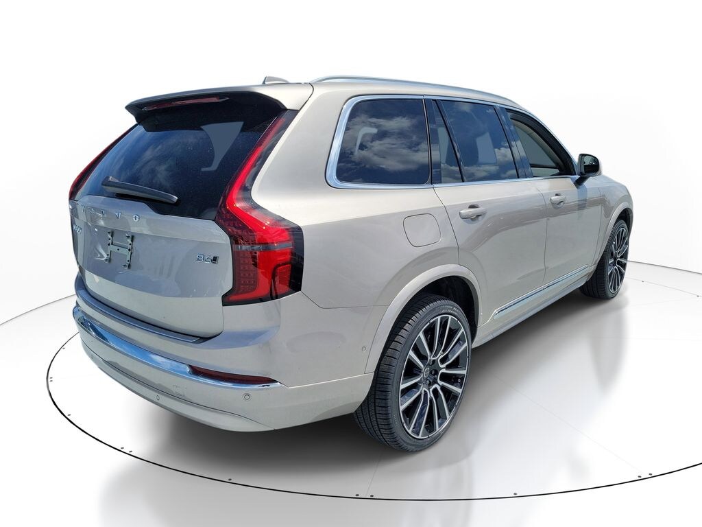 New 2026 Volvo XC90 B6 Plus 7-Seater SUV